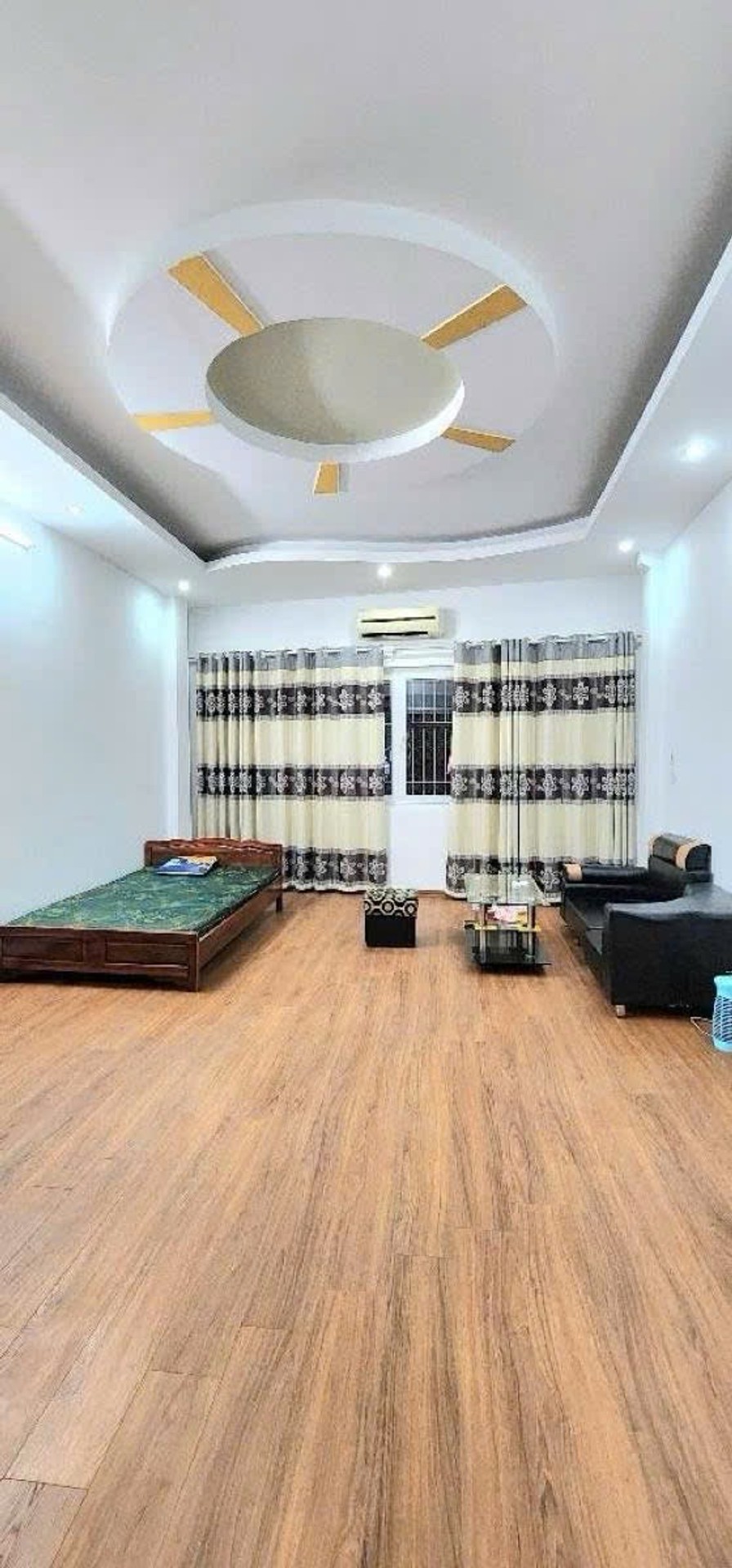 Bán nhà Nguyễn Phúc Lai - diện tích 36m2 5 tầng - Nhà đẹp hiếm có - giá 12,9 tỷ