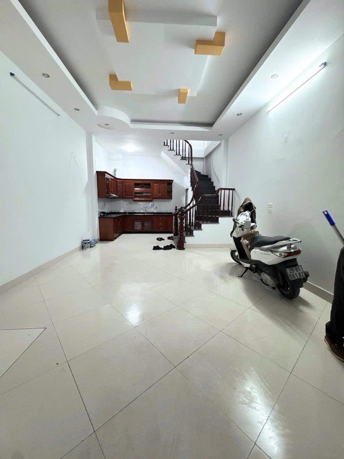 Bán nhà Nguyễn Phúc Lai - diện tích 36m2 5 tầng - Nhà đẹp hiếm có - giá 12,9 tỷ