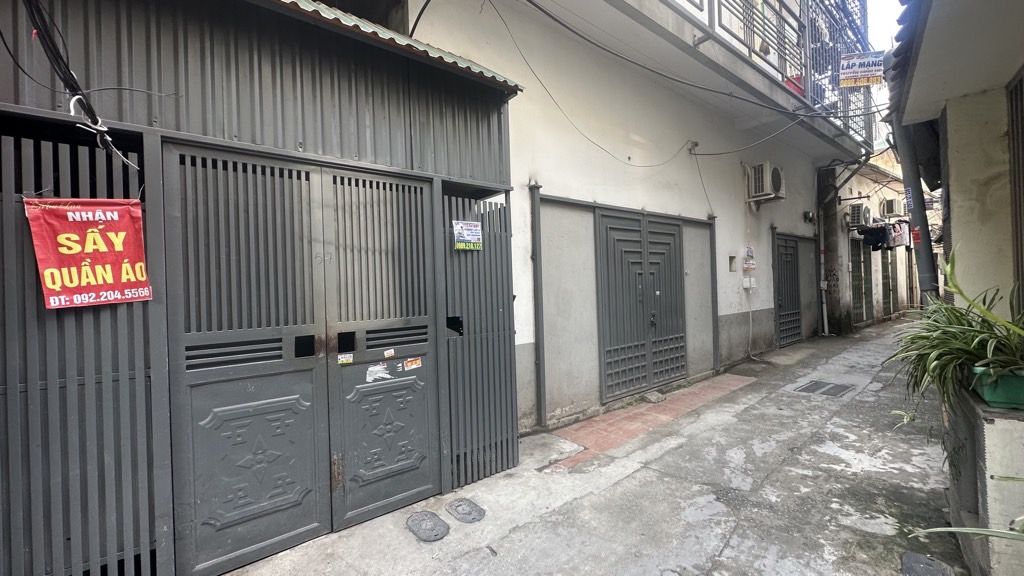 Bán nhà Minh Khai - diện tích 306.4m2 2 tầng - Mảnh đất nở hậu, 32 phòng trọ khép kín - giá 21,9 tỷ