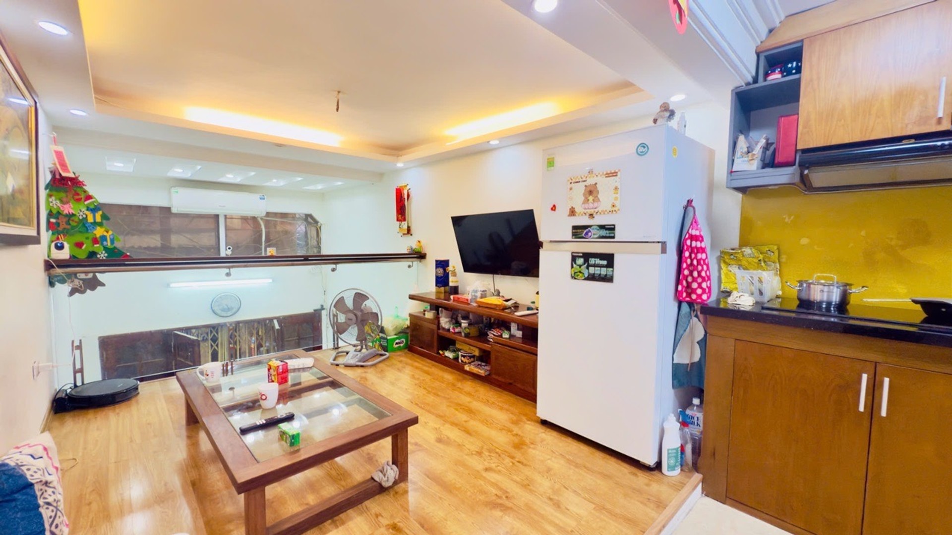 Bán nhà Hào Nam - diện tích 34m2 5 tầng - Mặt ngõ thông các ngả - giá 9,6 tỷ