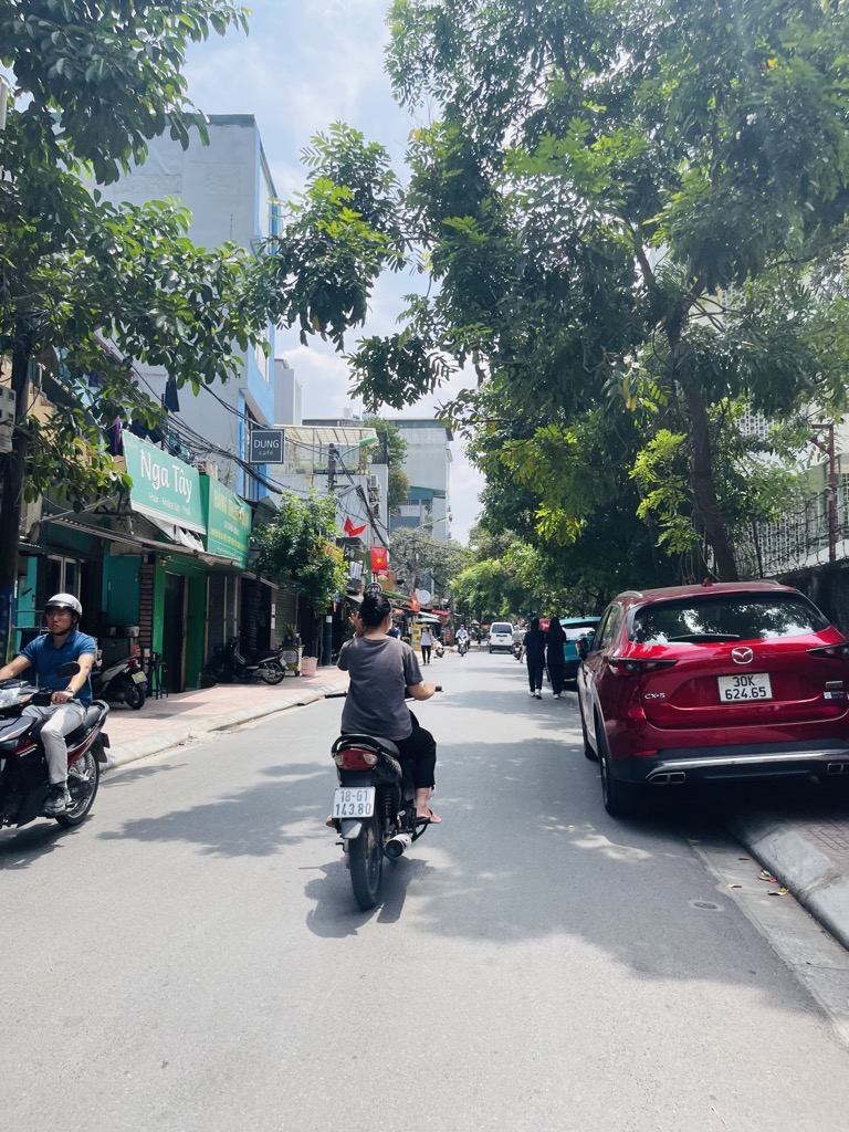 Bán nhà Khương Hạ - diện tích 400m2 1 tầng - Lô góc giữa ngã tư - giá 55 tỷ