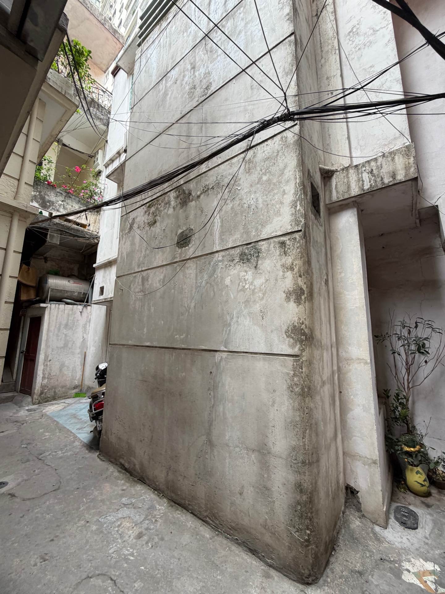 Bán nhà Hàng Chuối - diện tích 33m2 4 tầng - Nhà đẹp hiếm có - giá 14,2 tỷ
