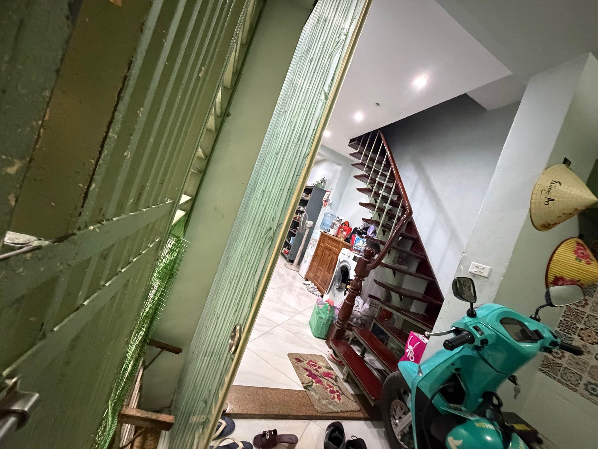 Bán nhà Hàng Chuối - diện tích 33m2 4 tầng - Nhà đẹp hiếm có - giá 14,2 tỷ