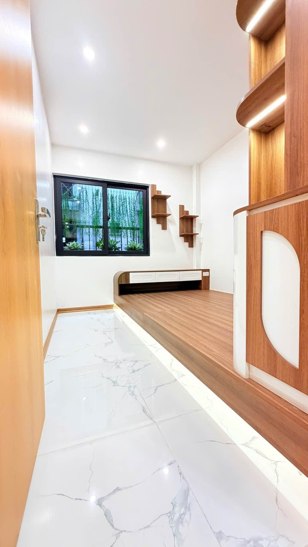 Bán nhà Bạch Mai - diện tích 50m2 5 tầng - Lô góc 3 mặt thoáng - giá 15,3 tỷ