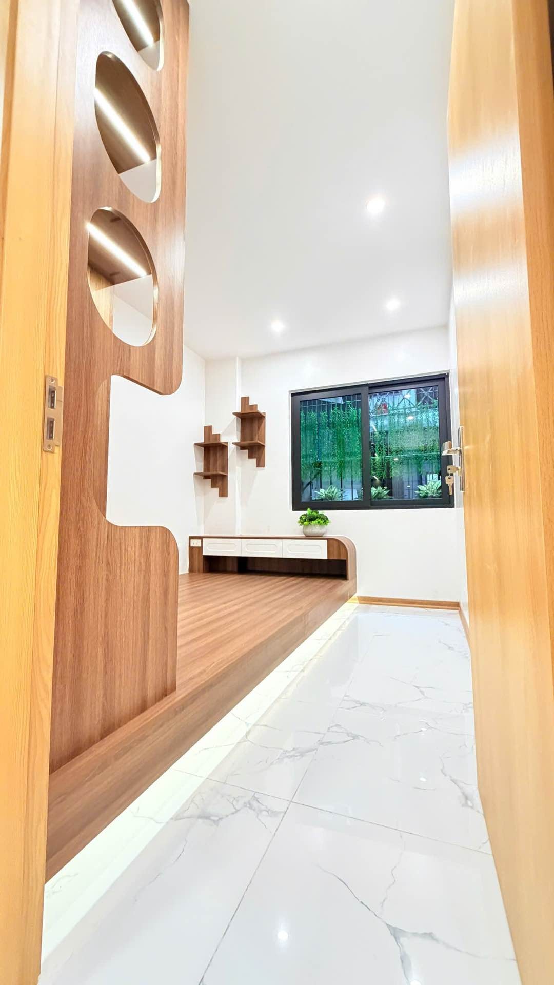Bán nhà Bạch Mai - diện tích 50m2 5 tầng - Lô góc 3 mặt thoáng - giá 15,3 tỷ