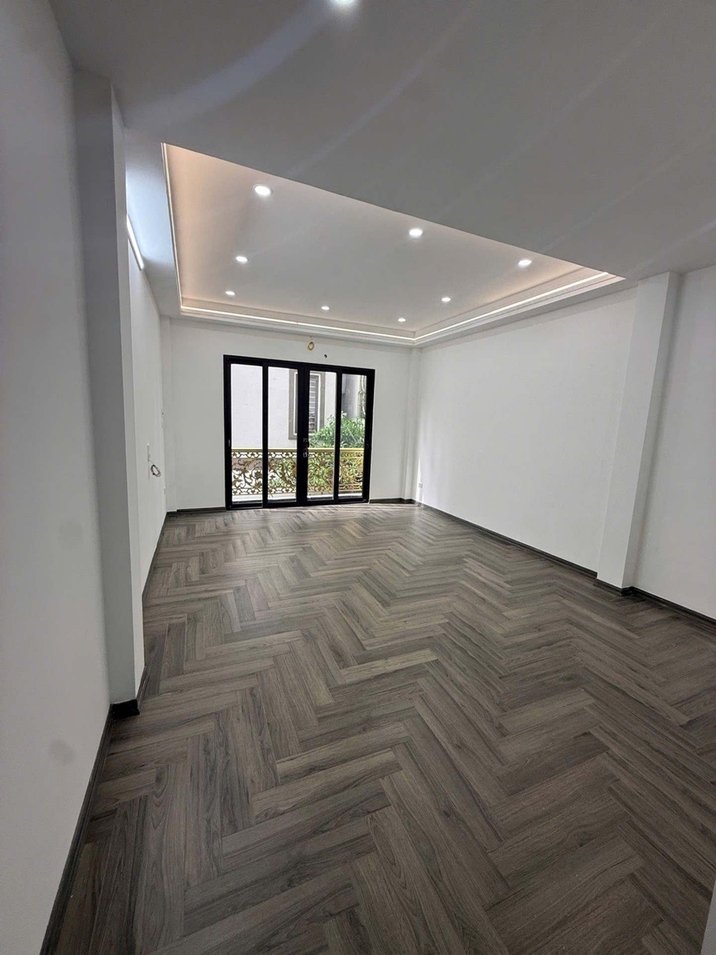 Bán nhà Tương Mai - diện tích 43m2 6 tầng - Ô tô vào nhà - giá 19,5 tỷ