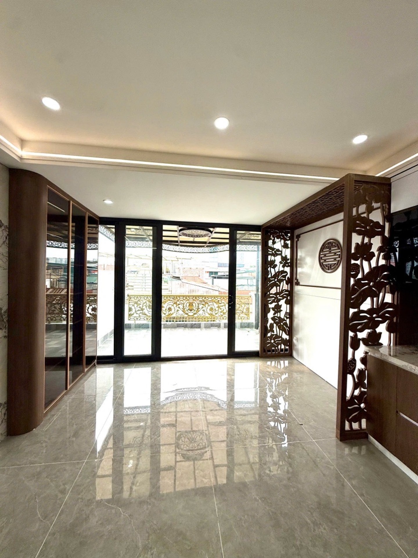 Bán nhà Tương Mai - diện tích 43m2 6 tầng - Ô tô vào nhà - giá 19,5 tỷ
