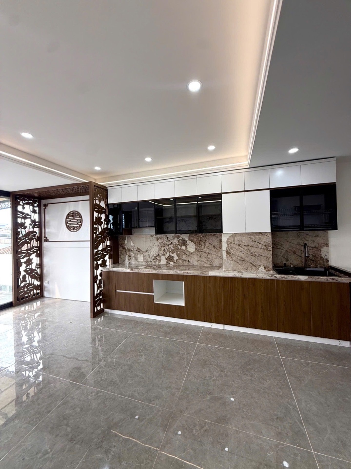 Bán nhà Tương Mai - diện tích 43m2 6 tầng - Ô tô vào nhà - giá 19,5 tỷ