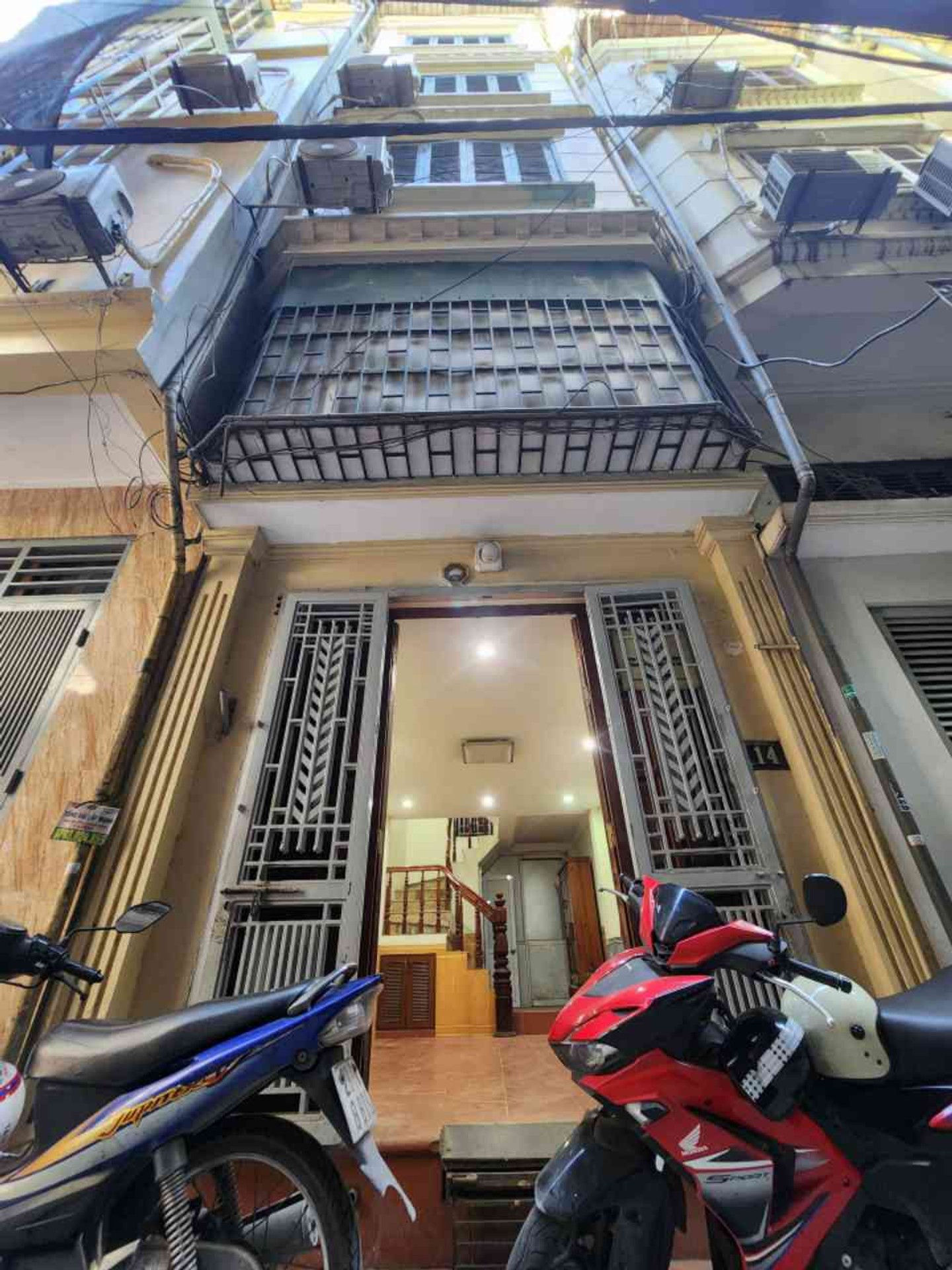 Bán nhà Trịnh Đình Cửu - diện tích 35m2 6 tầng - Phân lô quân đội, ngõ thông VF3 đỗ cửa - giá 8,5 tỷ