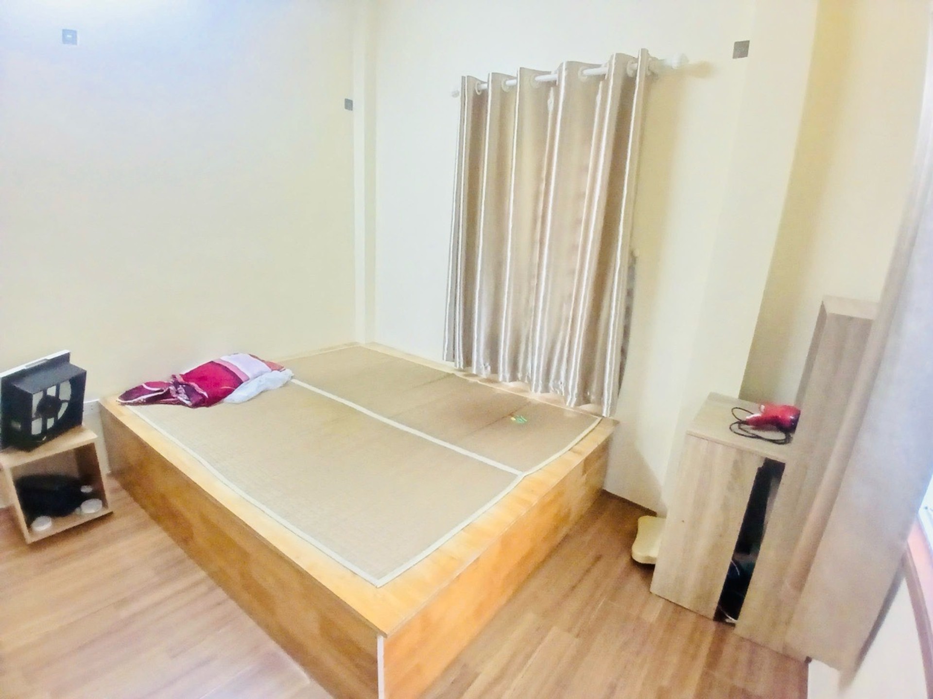 Bán nhà Yên Duyên - diện tích 19m2 5 tầng - mặt ngõ ba gác - giá 3,5 tỷ
