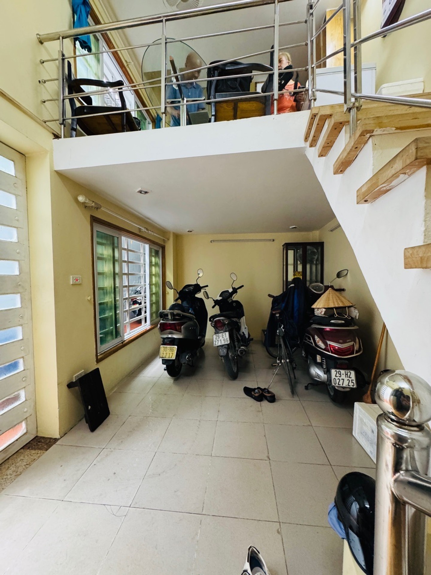 Bán nhà Yên Duyên - diện tích 19m2 5 tầng - mặt ngõ ba gác - giá 3,5 tỷ