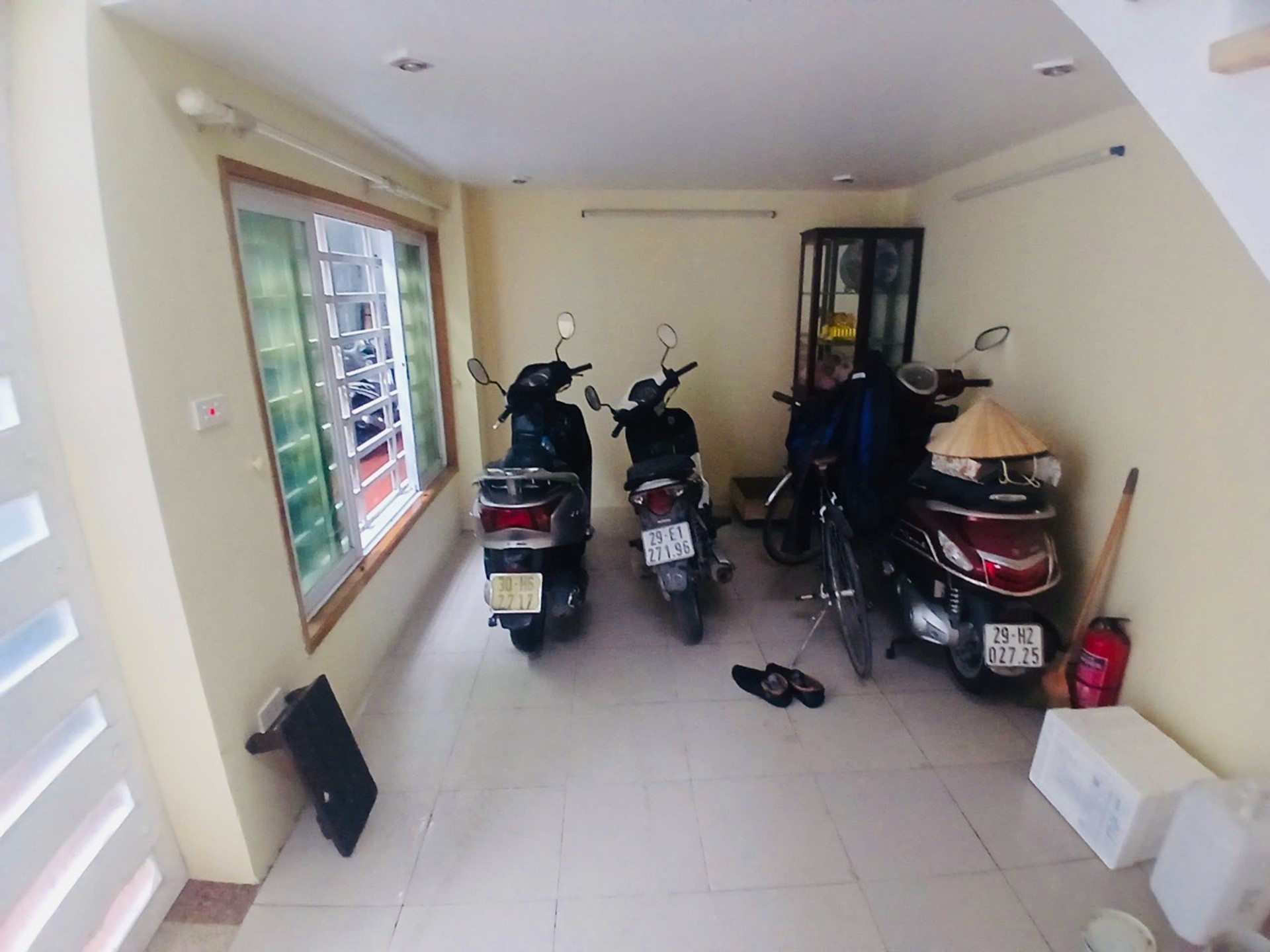 Bán nhà Yên Duyên - diện tích 19m2 5 tầng - mặt ngõ ba gác - giá 3,5 tỷ