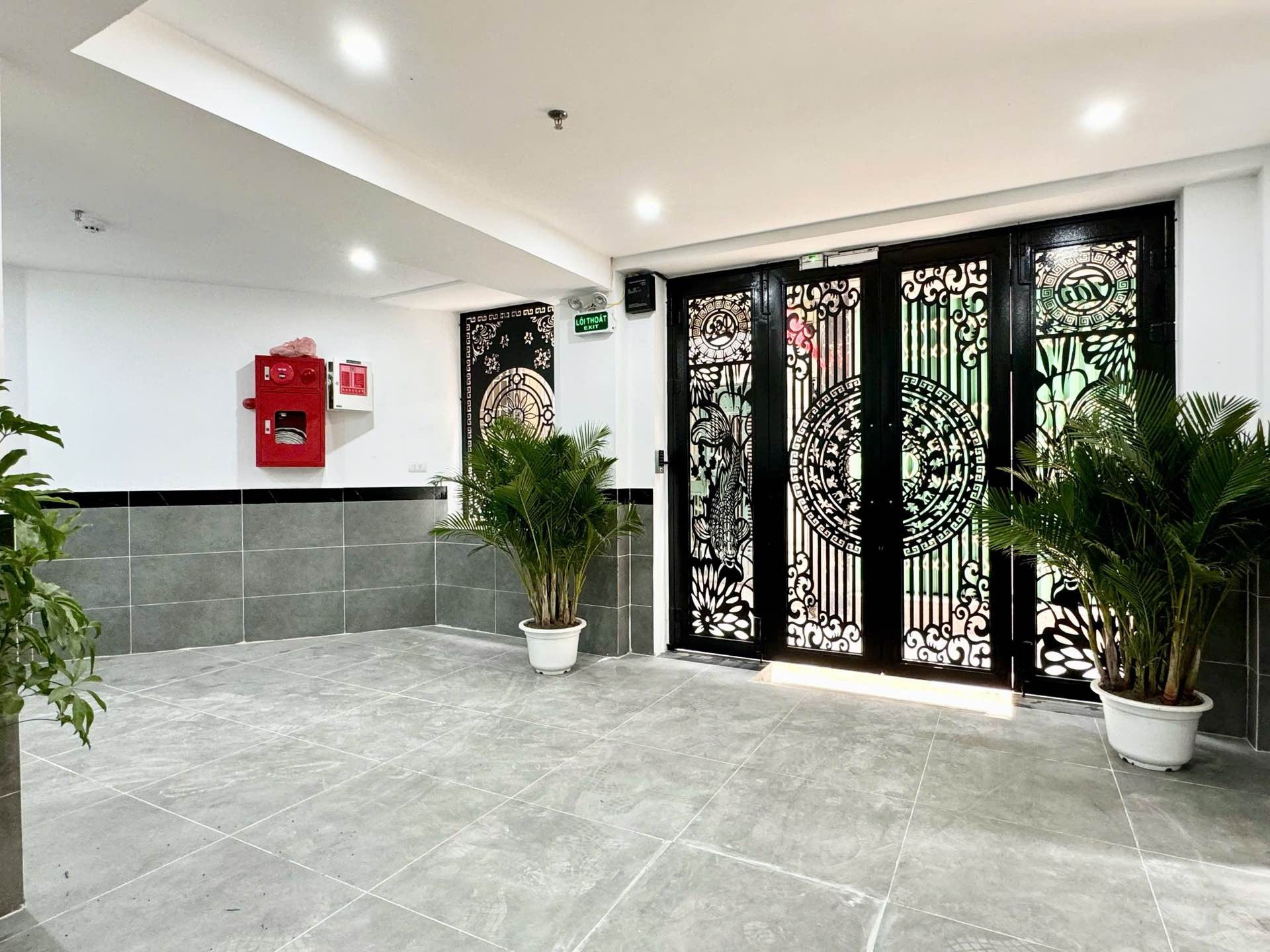 Bán nhà Định Công Thượng - diện tích 75m2 7 tầng - Lô góc cực thoáng - giá 22,29 tỷ