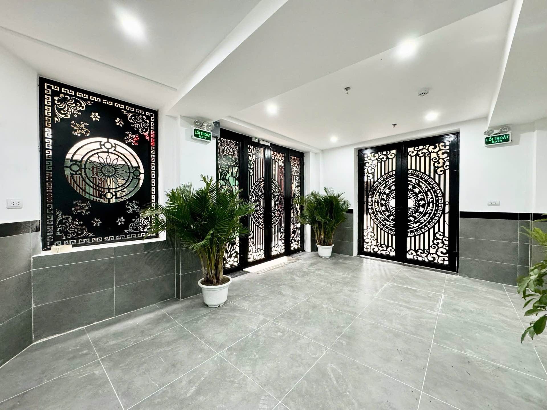 Bán nhà Định Công Thượng - diện tích 75m2 7 tầng - Lô góc cực thoáng - giá 22,29 tỷ