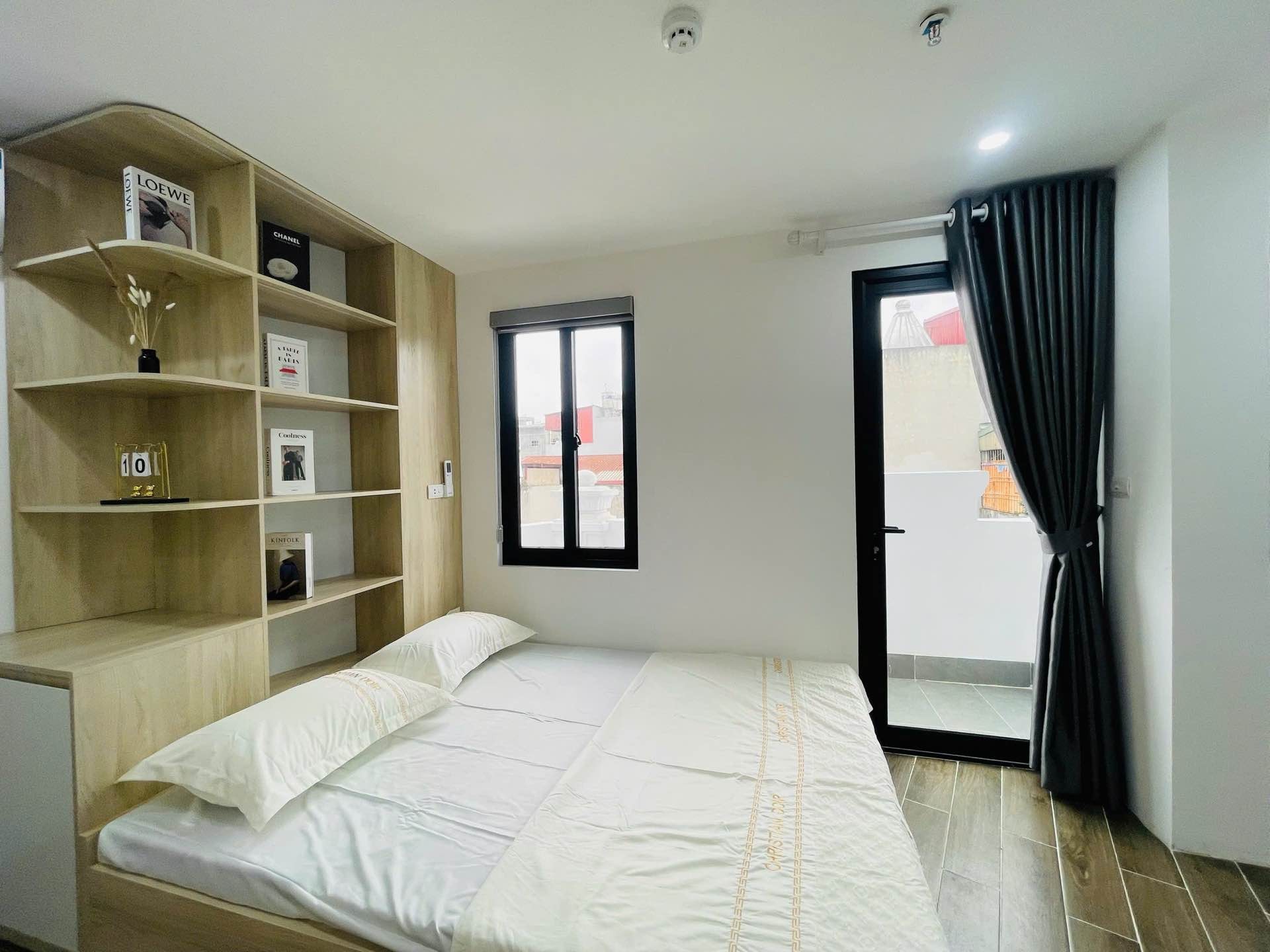 Bán nhà Định Công Thượng - diện tích 75m2 7 tầng - Lô góc cực thoáng - giá 22,29 tỷ