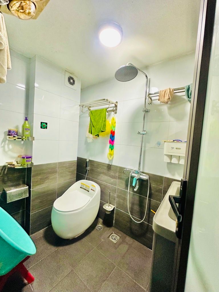 Bán nhà Giáp Bát - diện tích 69m2 6 tầng - thang máy, ô tô đỗ cửa - giá 18,5 tỷ