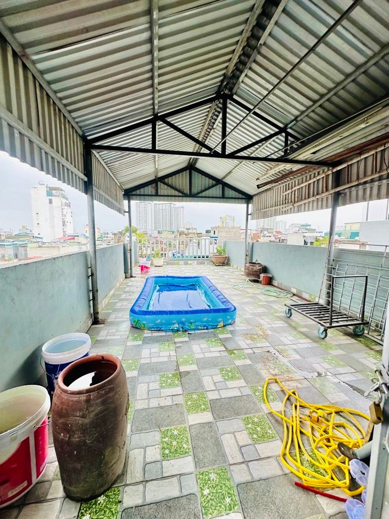 Bán nhà Giáp Bát - diện tích 69m2 6 tầng - thang máy, ô tô đỗ cửa - giá 18,5 tỷ