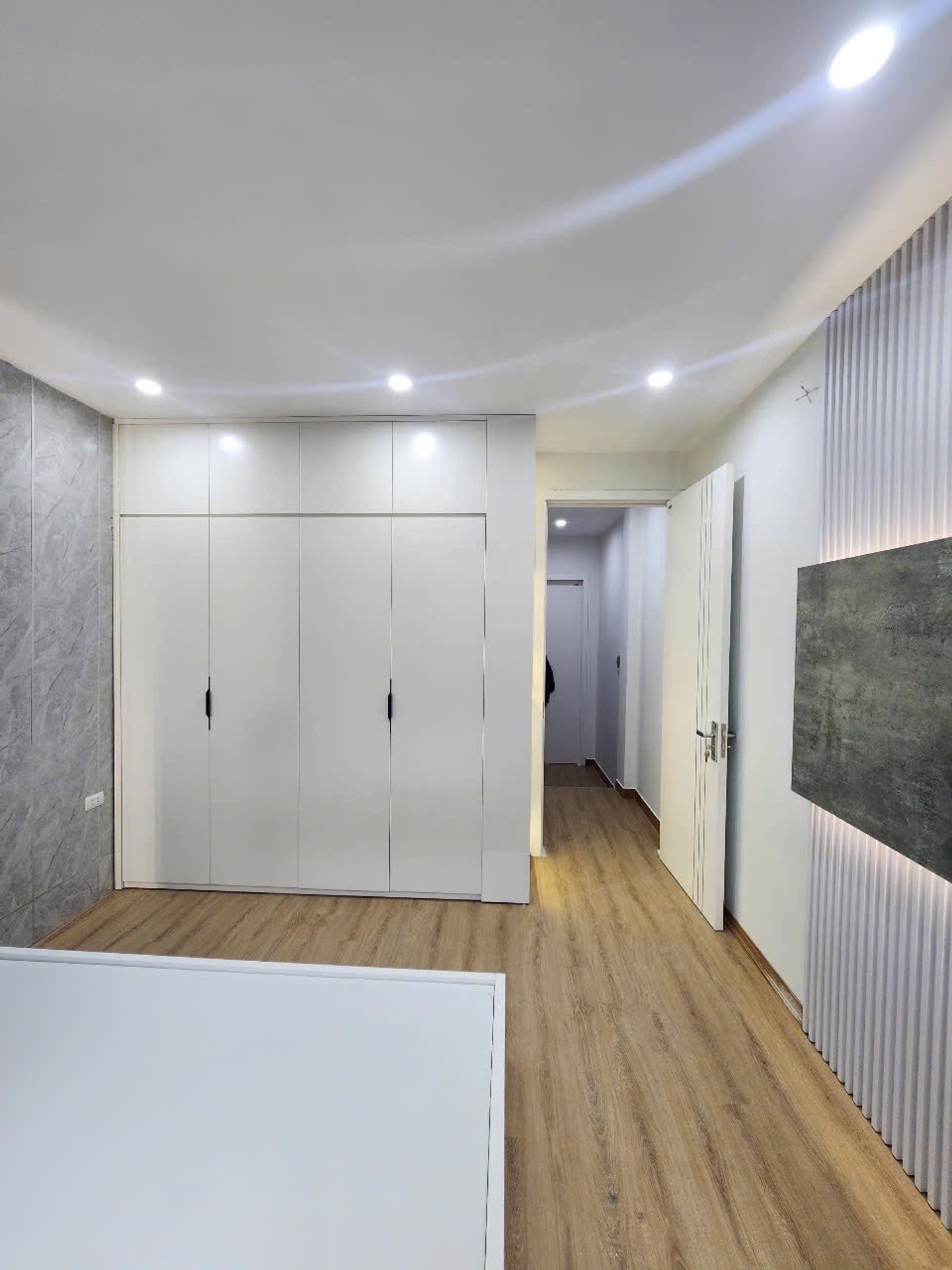 Bán nhà Mạc Thị Bưởi - diện tích 41m2 4 tầng - Vị trí đẹp nhất con phố - giá 11 tỷ