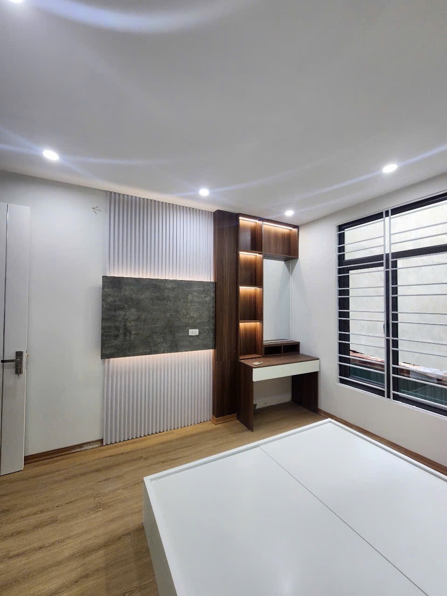 Bán nhà Mạc Thị Bưởi - diện tích 41m2 4 tầng - Vị trí đẹp nhất con phố - giá 11 tỷ