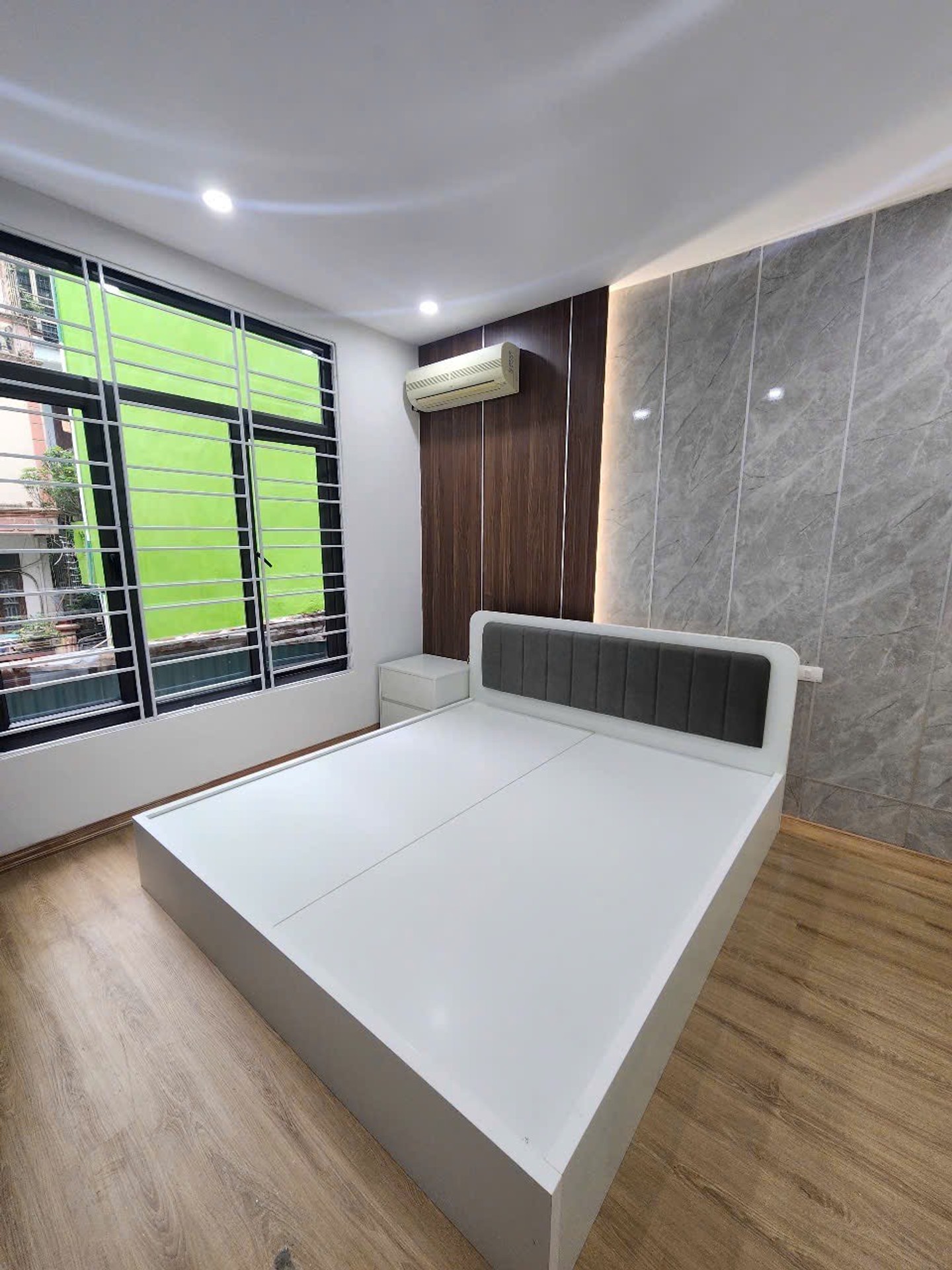 Bán nhà Mạc Thị Bưởi - diện tích 41m2 4 tầng - Vị trí đẹp nhất con phố - giá 11 tỷ