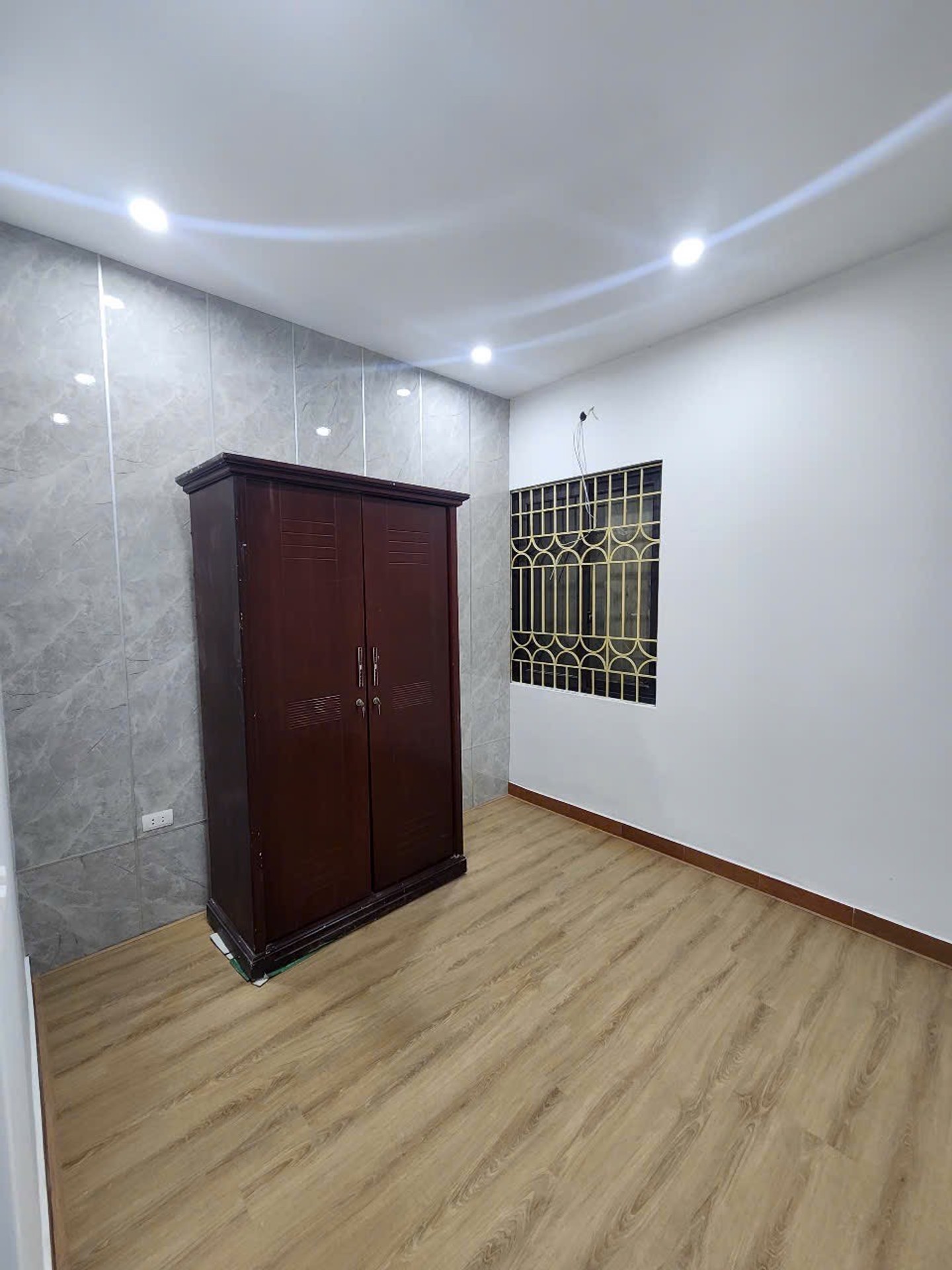 Bán nhà Mạc Thị Bưởi - diện tích 41m2 4 tầng - Vị trí đẹp nhất con phố - giá 11 tỷ