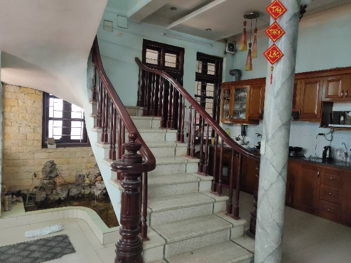 Bán nhà Thúy Lĩnh - diện tích 100m2 3 tầng - ô tô tránh - giá 7,9 tỷ