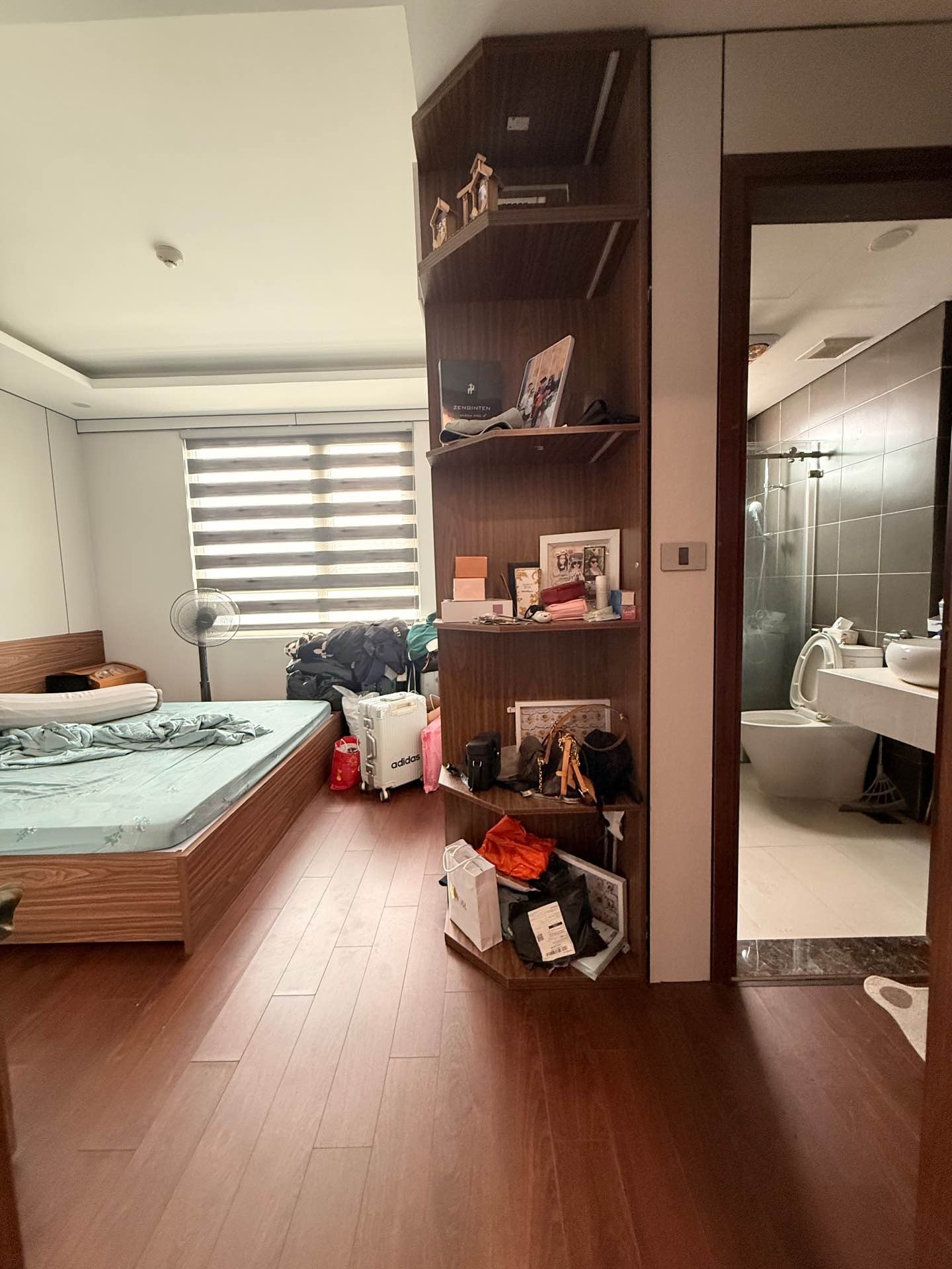 Bán nhà Tân Mai - diện tích 93m2 1 tầng - Căn hộ đẹp, giá 10,3 tỷ