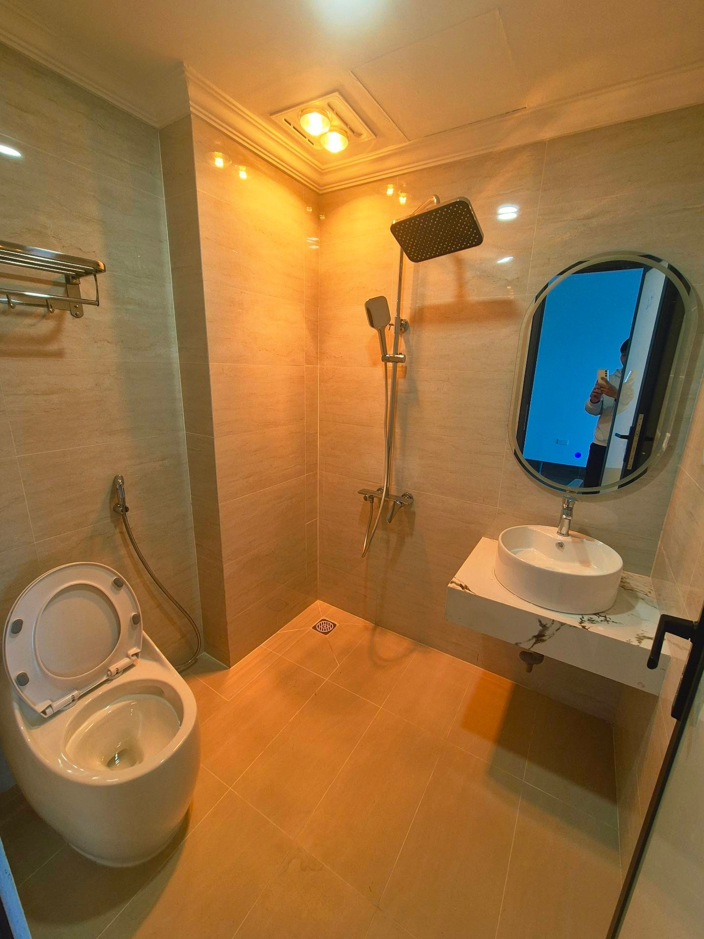 Bán nhà Khương Hạ - diện tích 62m2 8 tầng - Ô tô tránh - giá 29 tỷ