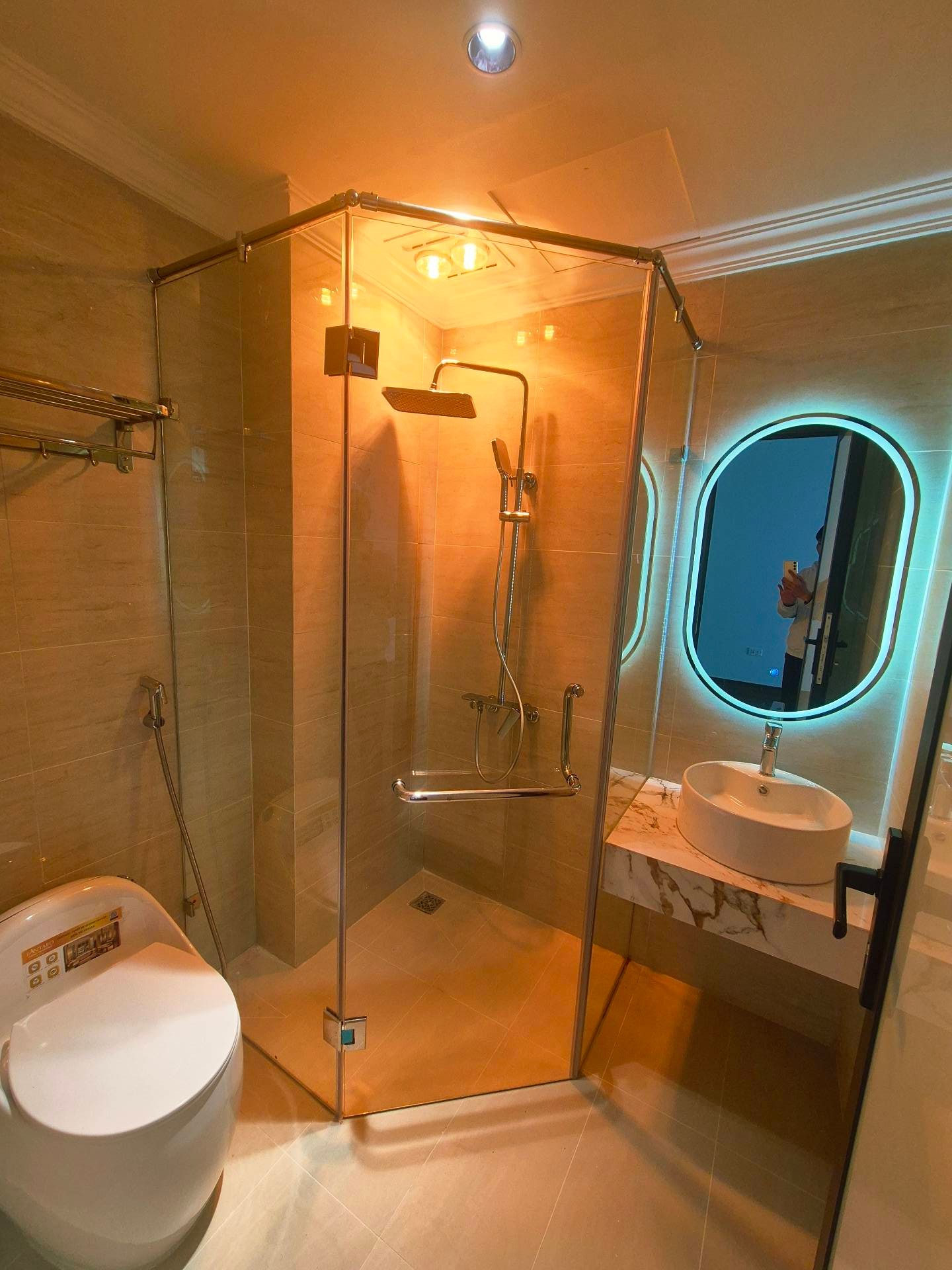 Bán nhà Khương Hạ - diện tích 62m2 8 tầng - Ô tô tránh - giá 29 tỷ