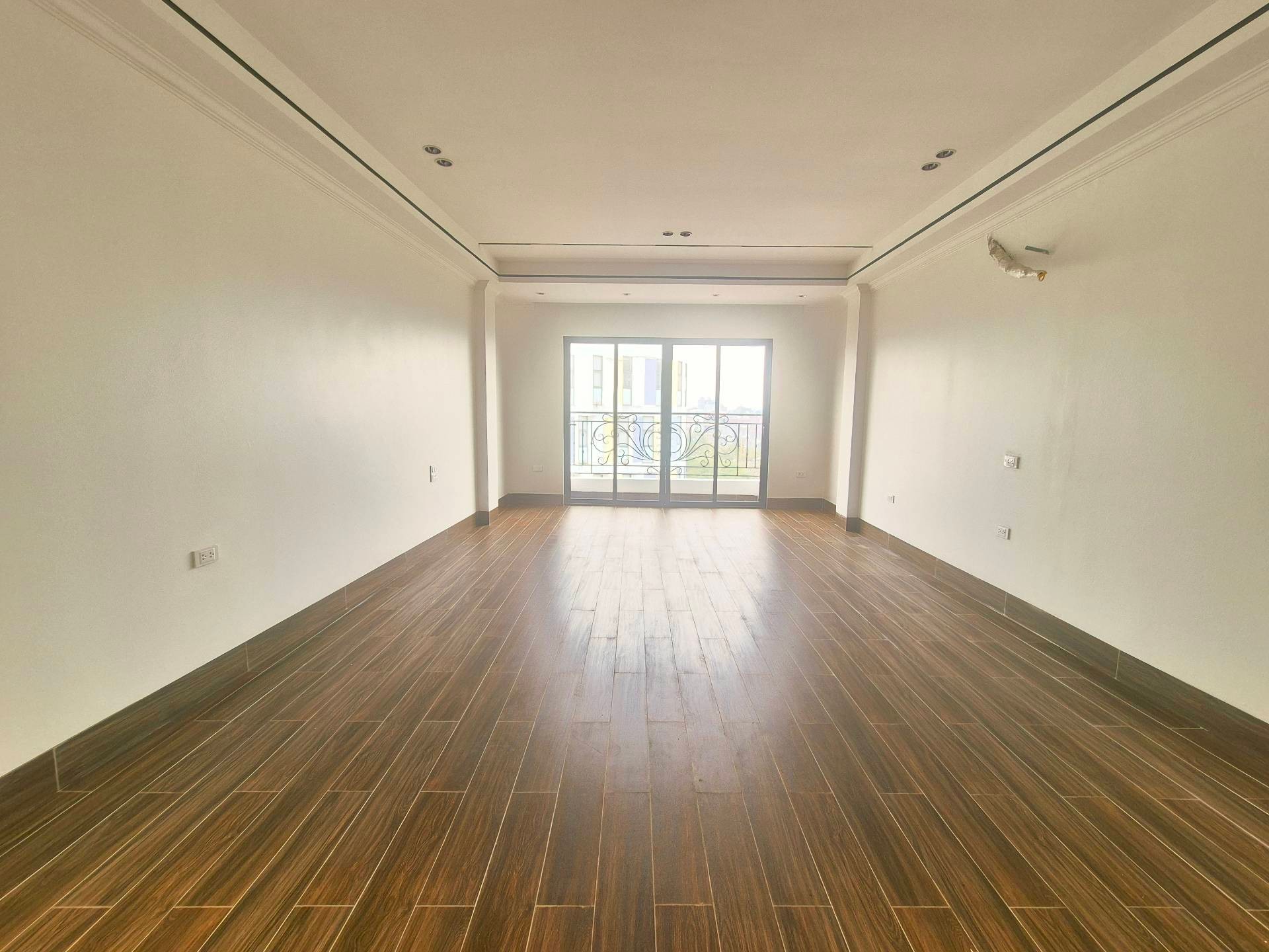 Bán nhà Khương Hạ - diện tích 62m2 8 tầng - Ô tô tránh - giá 29 tỷ