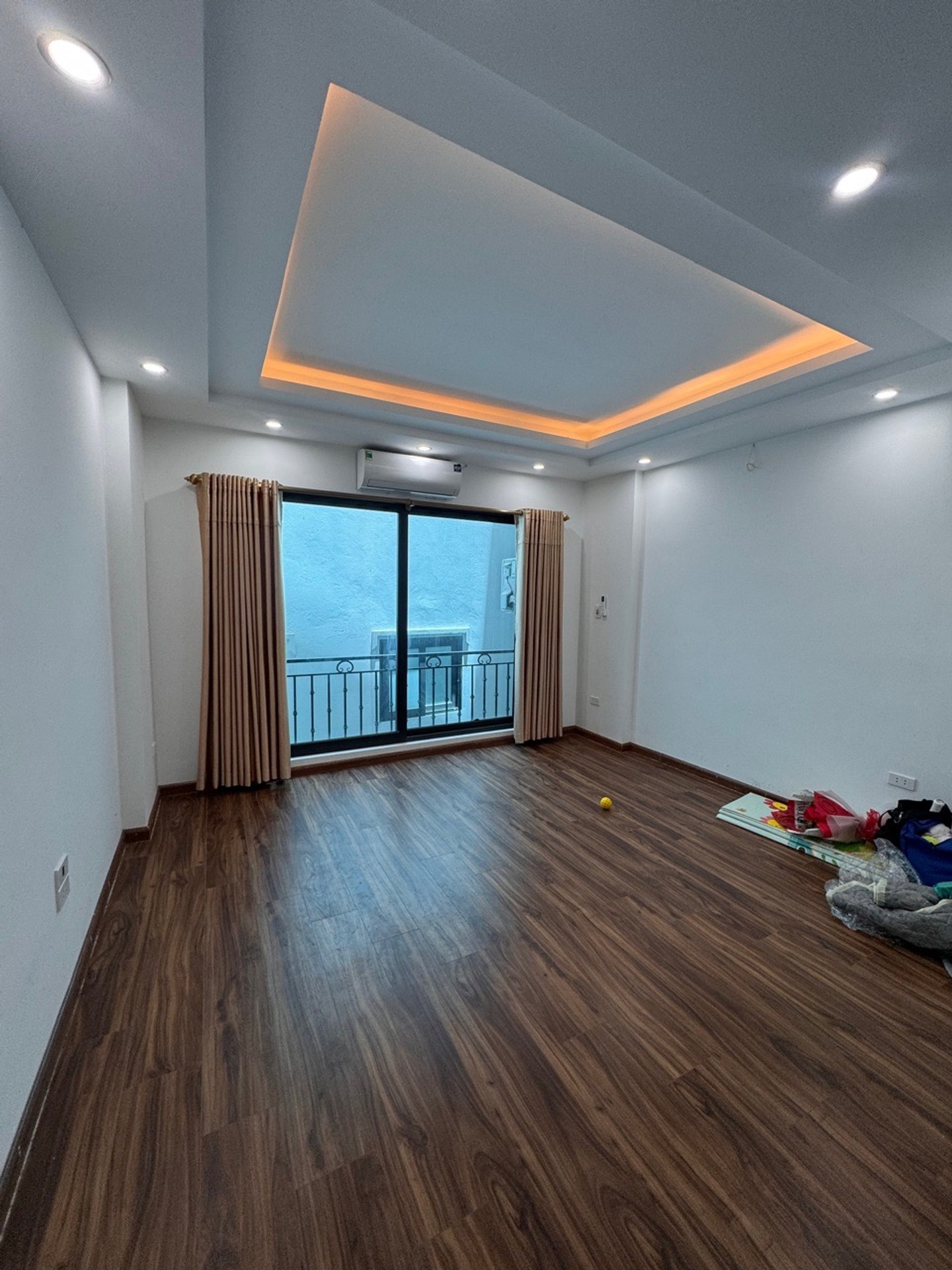 Bán nhà Đại La - diện tích 30m2 5 tầng - Nhà mới xây - giá 7,7 tỷ
