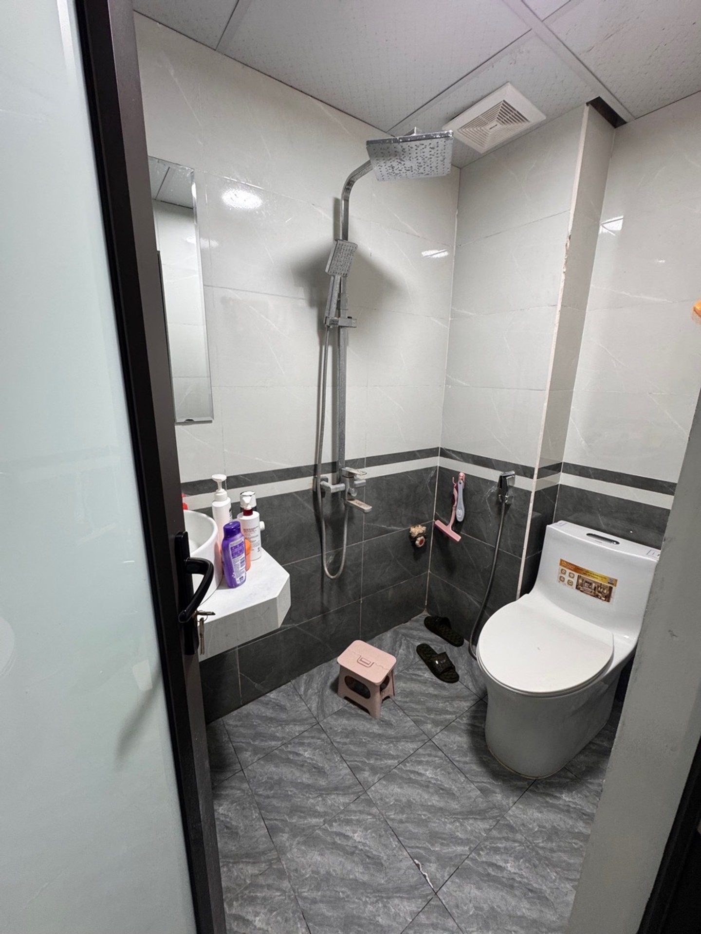 Bán nhà Đại La - diện tích 30m2 5 tầng - Nhà mới xây - giá 7,7 tỷ