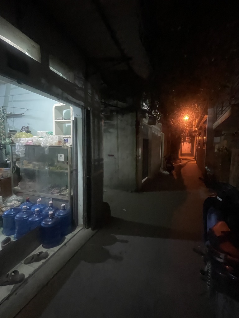 Bán nhà Lĩnh Nam - diện tích 44m2 2 tầng - LÔ GÓC - giá 4,2 tỷ
