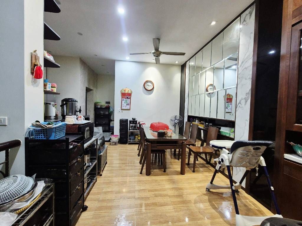 Bán nhà Hồ Đền Lừ - diện tích 75m2 6 tầng - 2 mặt tiền ô tô - giá 65 tỷ