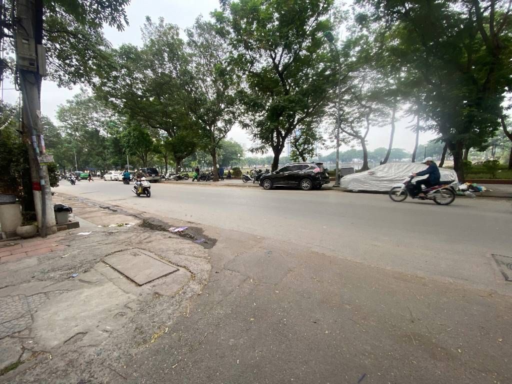 Bán nhà Hồ Đền Lừ - diện tích 75m2 6 tầng - 2 mặt tiền ô tô - giá 65 tỷ