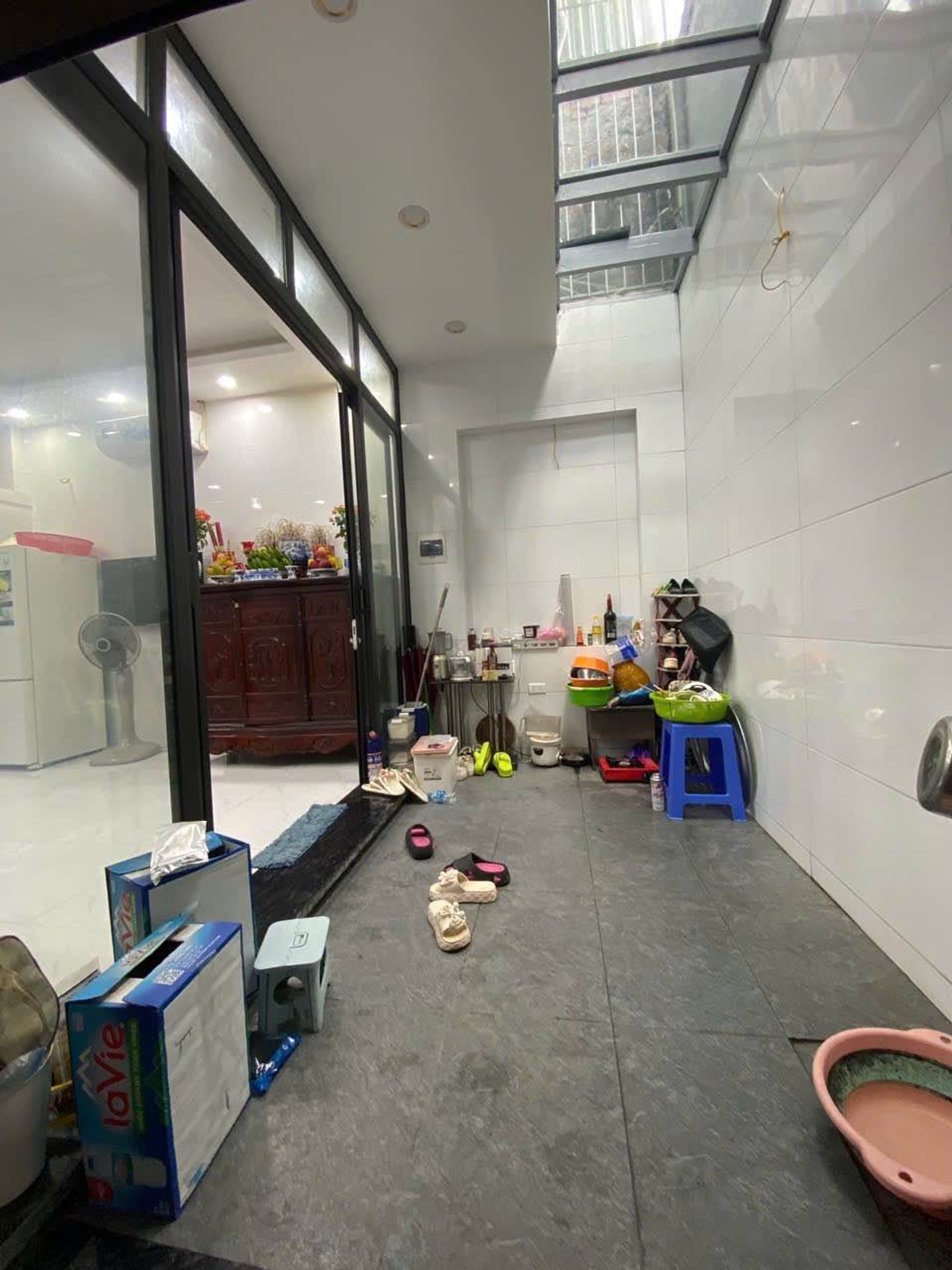 Bán nhà Vĩnh Hưng - diện tích 30m2 3 tầng - Cạnh ô tô tránh - giá 3,55 tỷ