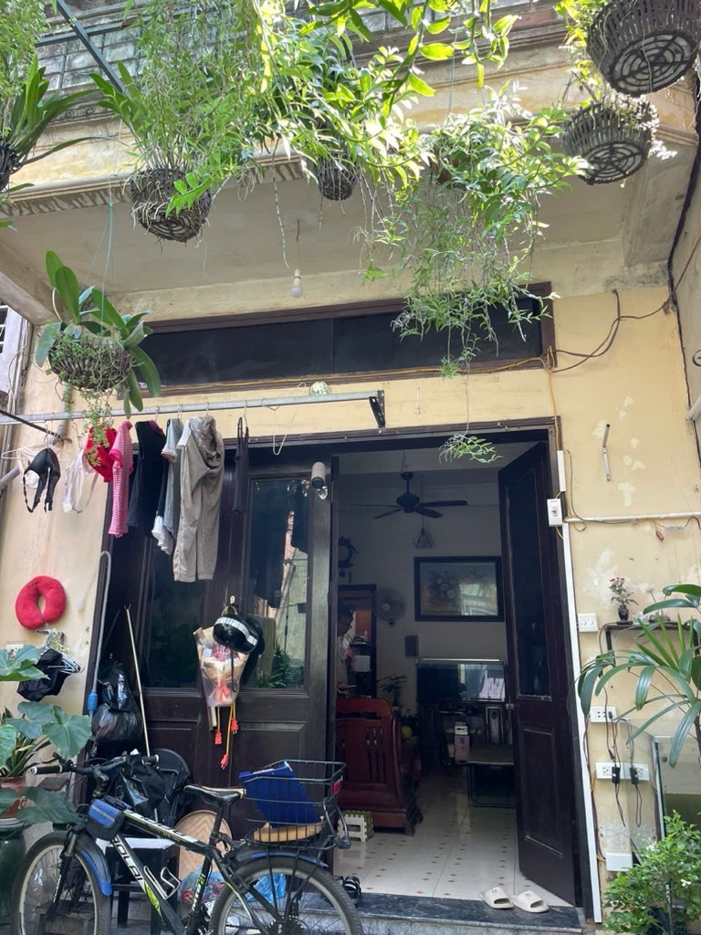 Bán nhà Ngõ Chợ Khâm Thiên - diện tích 100.6m2 3 tầng - Kinh doanh sầm uất - giá 25,5 tỷ