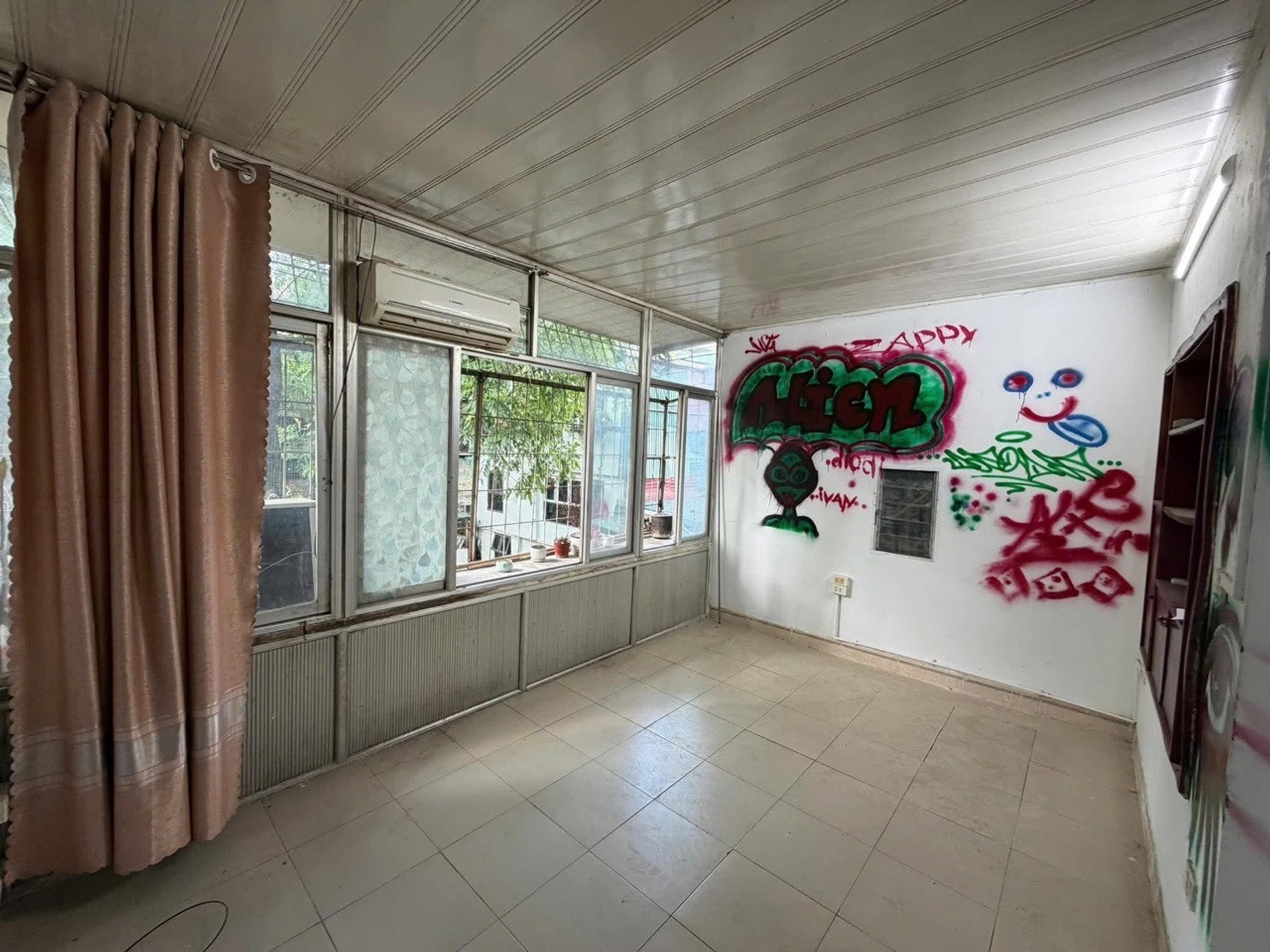 Bán nhà Lương Định Của - diện tích 50m2 3 tầng - Nhà đẹp hiếm có - giá 3 tỷ
