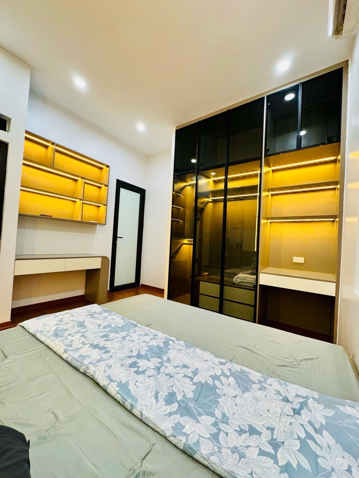 Bán nhà Nguyễn Văn Tuyết - diện tích 18m2 4 tầng - Ngõ xe máy tránh - giá 5,9 tỷ
