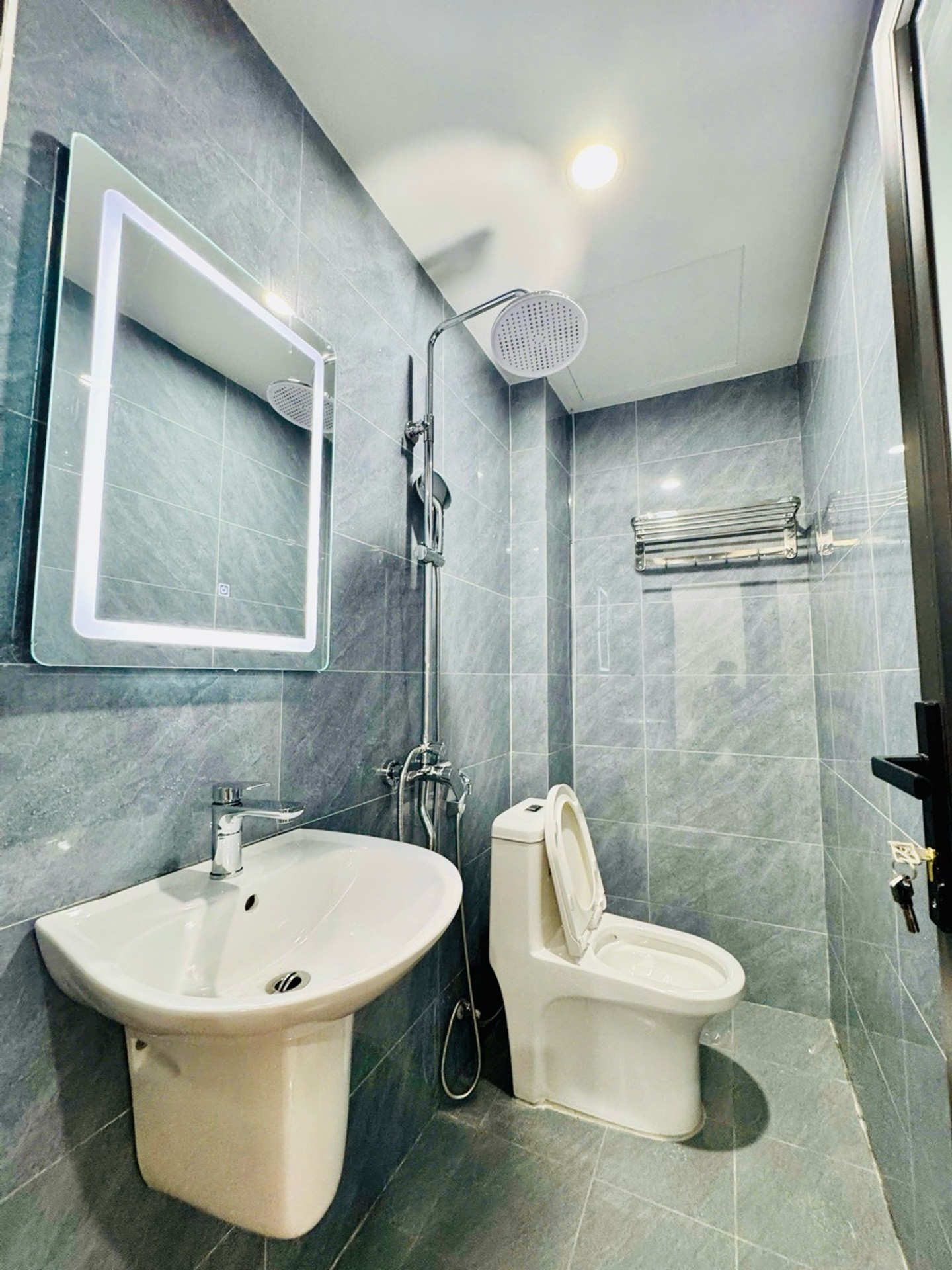 Bán nhà Nguyễn Văn Tuyết - diện tích 18m2 4 tầng - Ngõ xe máy tránh - giá 5,9 tỷ