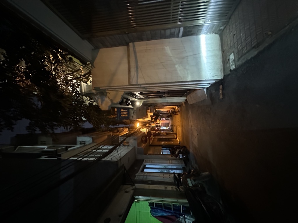 Bán nhà Nguyễn Trãi - diện tích 98m2 6 tầng - Biệt thự nhỏ xinh - giá 25,5 tỷ