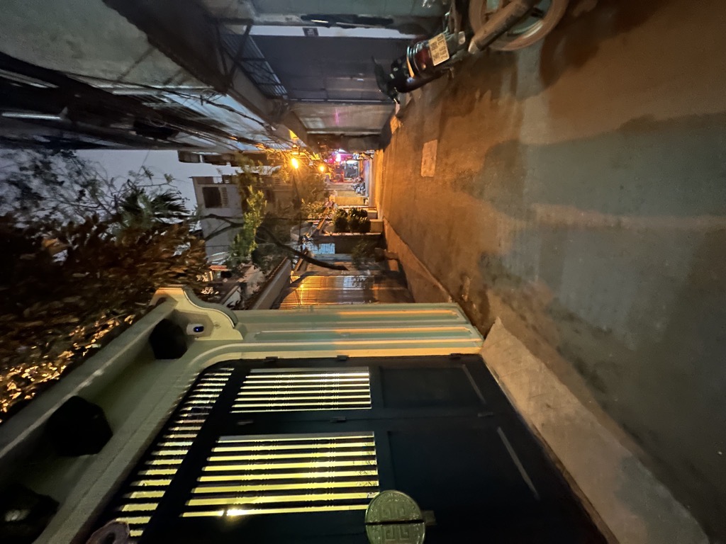 Bán nhà Nguyễn Trãi - diện tích 98m2 6 tầng - Biệt thự nhỏ xinh - giá 25,5 tỷ