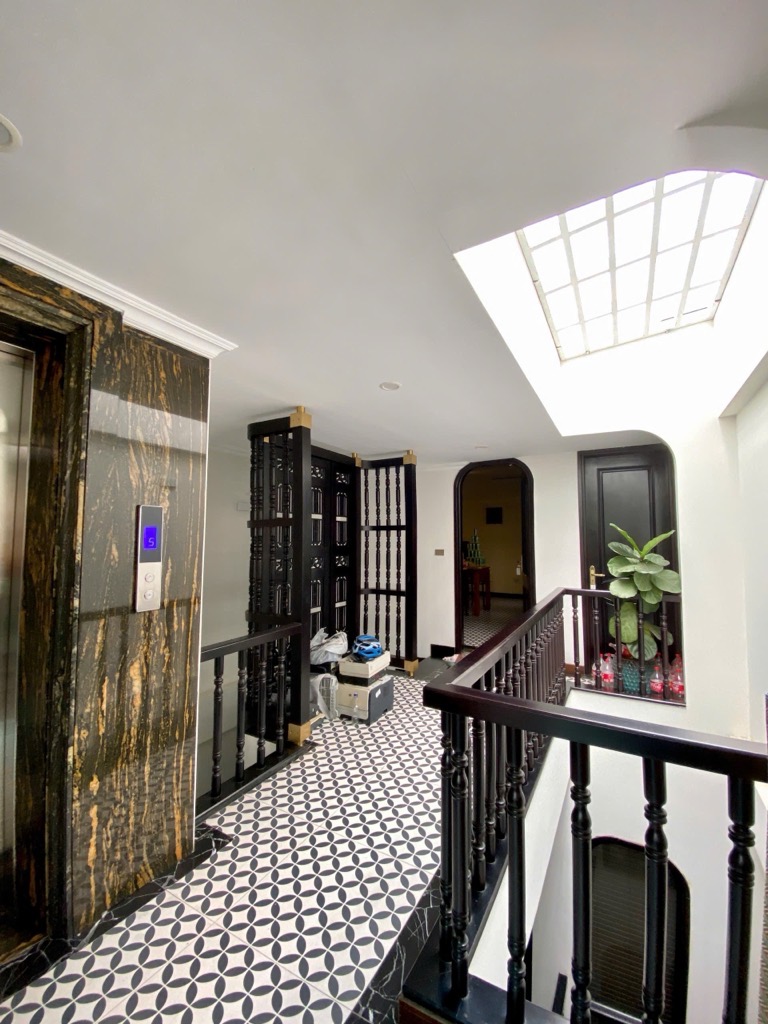 Bán nhà Nguyễn Trãi - diện tích 98m2 6 tầng - Biệt thự nhỏ xinh - giá 25,5 tỷ