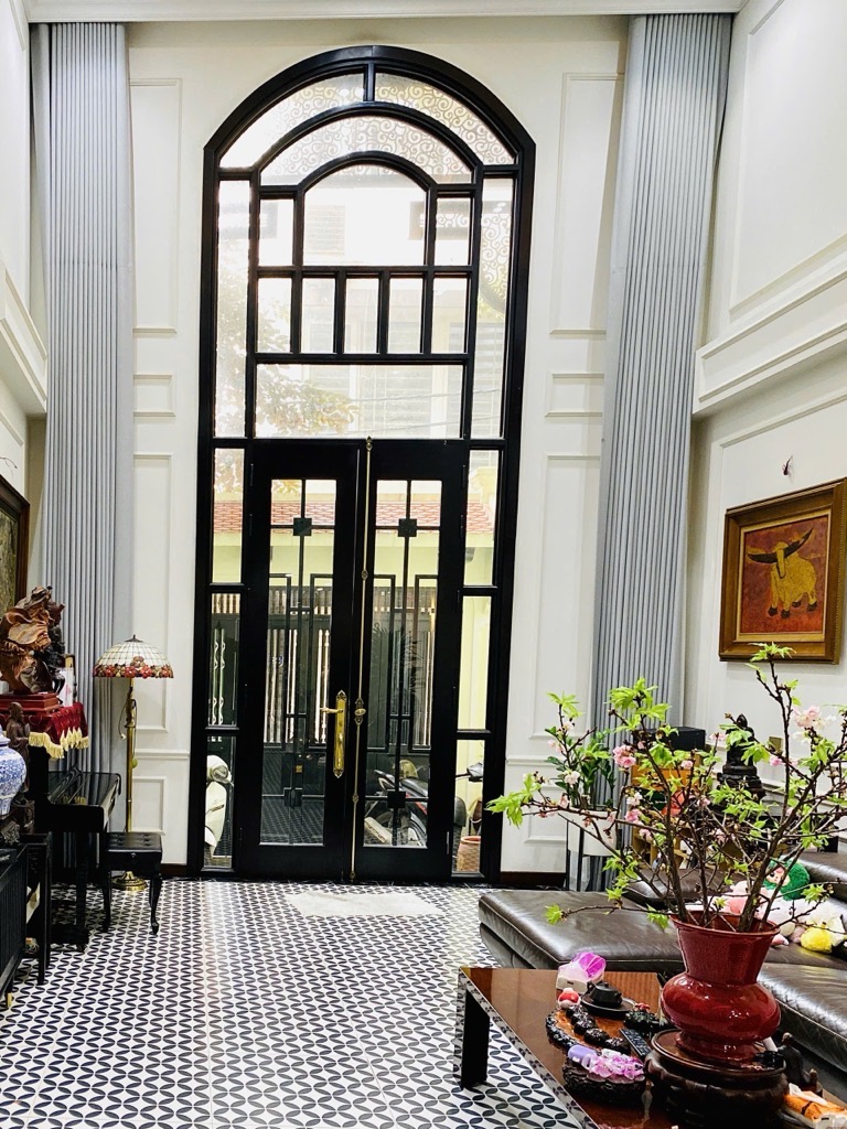 Bán nhà Nguyễn Trãi - diện tích 98m2 6 tầng - Biệt thự nhỏ xinh - giá 25,5 tỷ