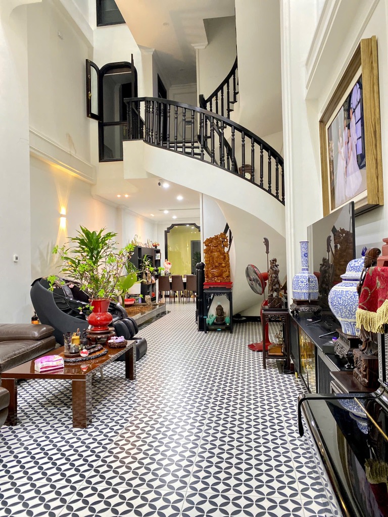 Bán nhà Nguyễn Trãi - diện tích 98m2 6 tầng - Biệt thự nhỏ xinh - giá 25,5 tỷ