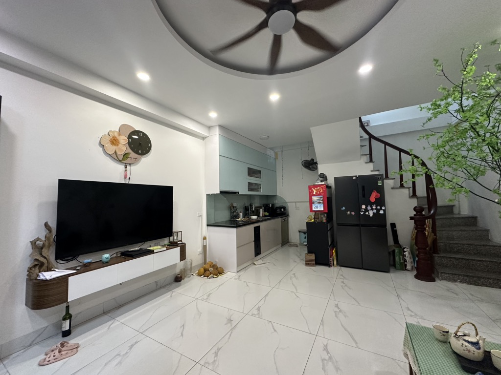 Bán nhà Nguyễn Trãi - diện tích 98m2 6 tầng - Biệt thự nhỏ xinh - giá 25,5 tỷ