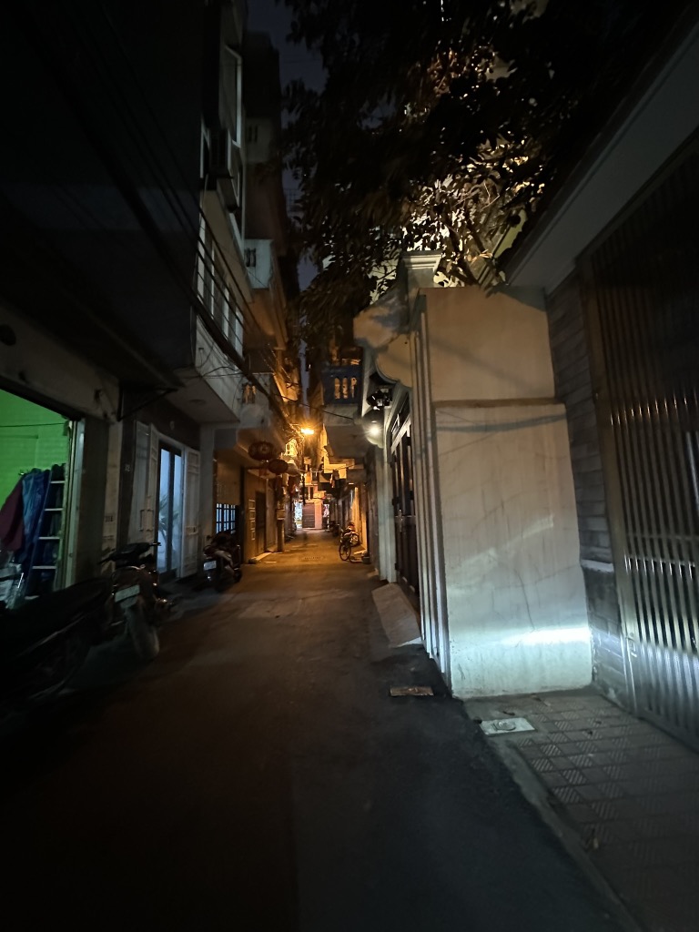 Bán nhà Nguyễn Trãi - diện tích 98m2 6 tầng - Biệt thự nhỏ xinh - giá 25,5 tỷ