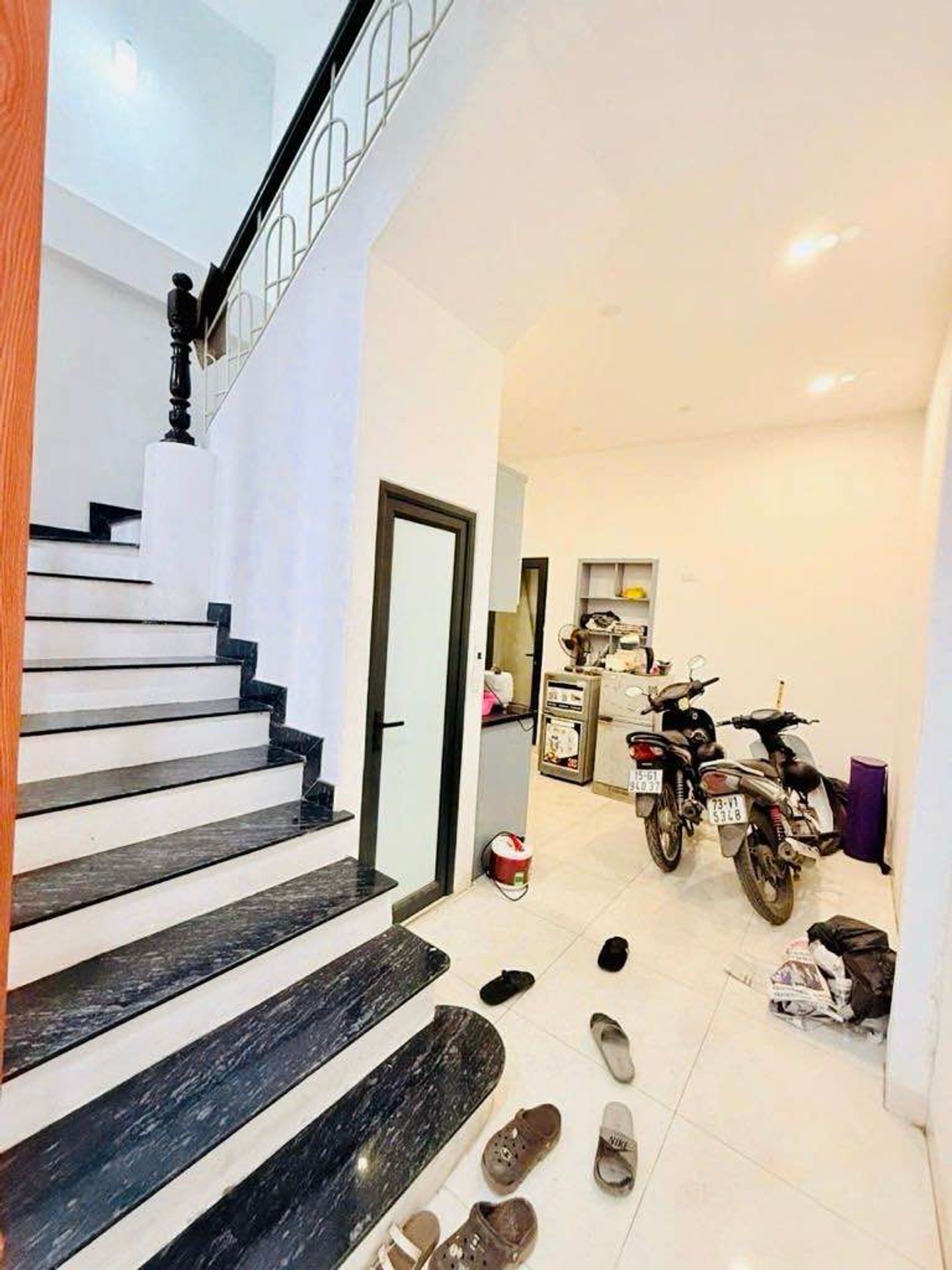Bán nhà Trương Định - diện tích 39m2 4 tầng - Nhà 4 tầng, cho thuê cực đỉnh - giá 9 tỷ