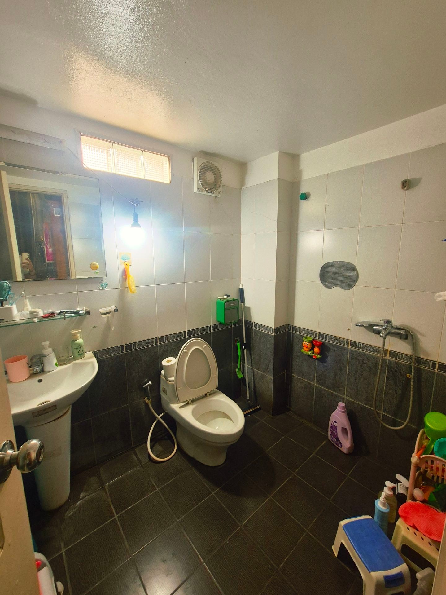 Bán nhà Hai Bà Trưng - diện tích 35m2 6 tầng - Nhà đẹp gần phố - giá 8,5 tỷ