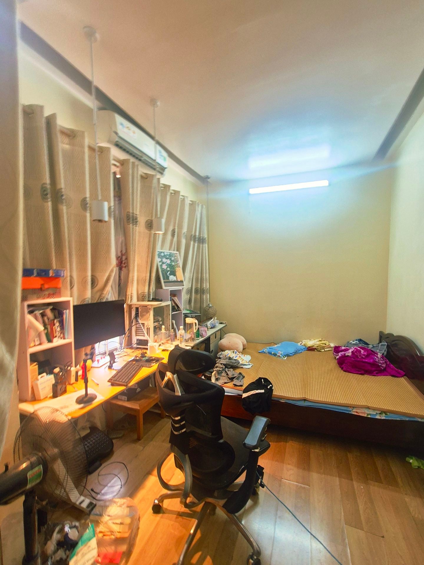 Bán nhà Hai Bà Trưng - diện tích 35m2 6 tầng - Nhà đẹp gần phố - giá 8,5 tỷ